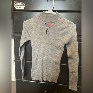 Women’s sweater